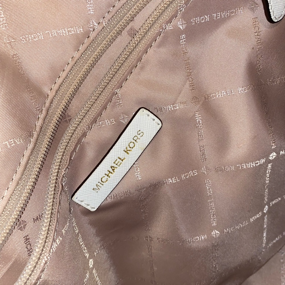 Michael Kors Large Bag - Picture 4 of 4
